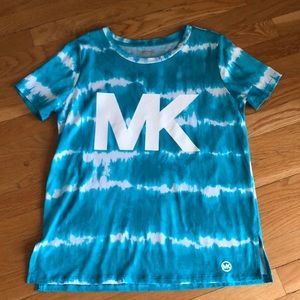 Shirt worn ones